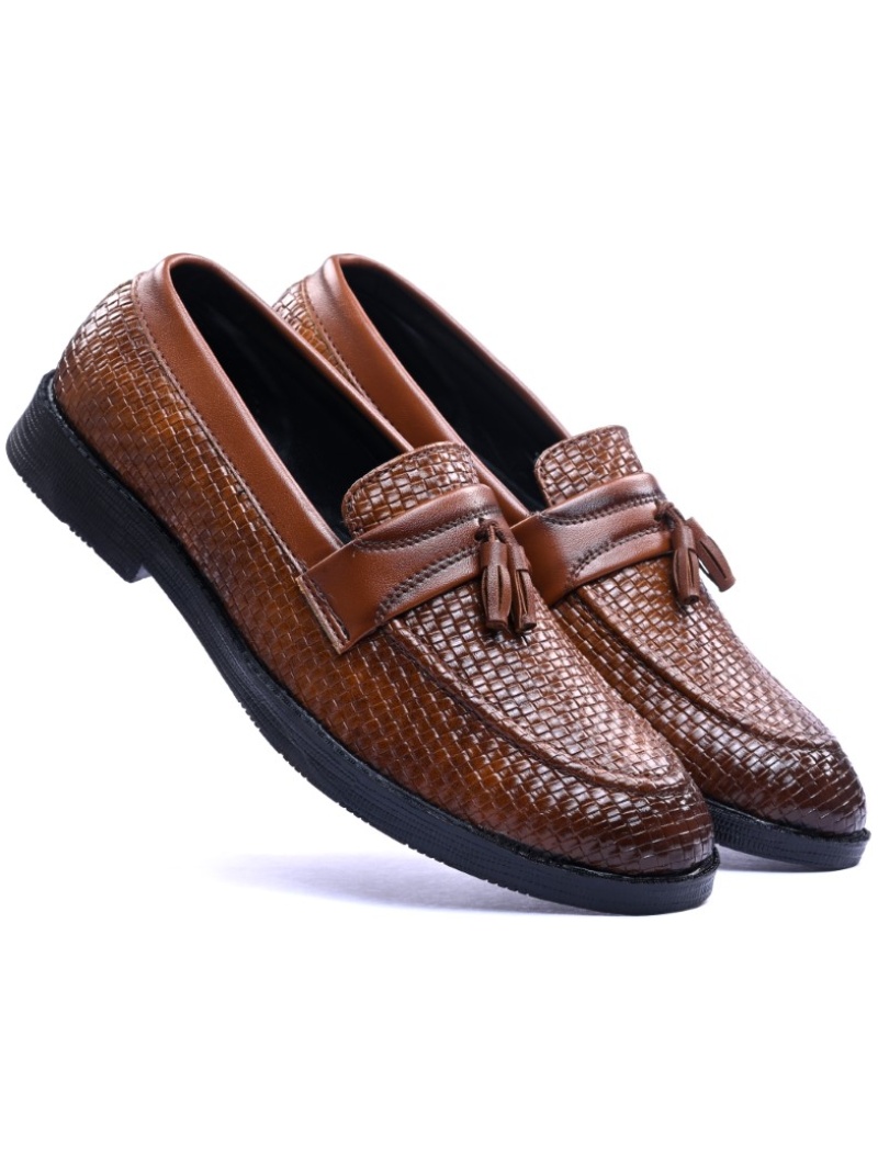 Designer Textured Tassel Loafers - Tan